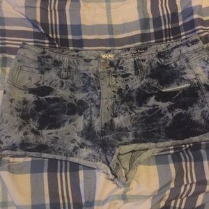 High rise short shorts. Acid wash